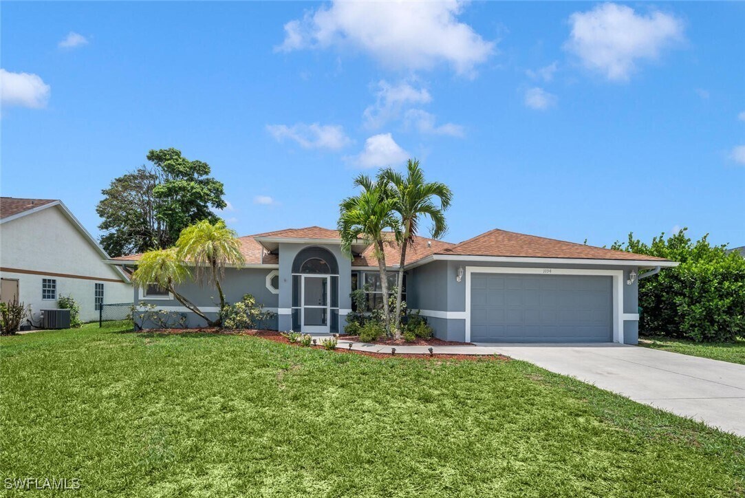 Primary Photo - 1094 Grove Dr