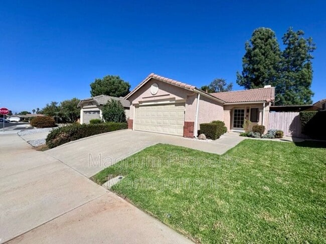 Foto del edificio - 27806 Hillpointe Dr