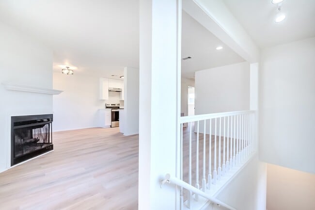 Building Photo - 9202 Glen Meadow Ln