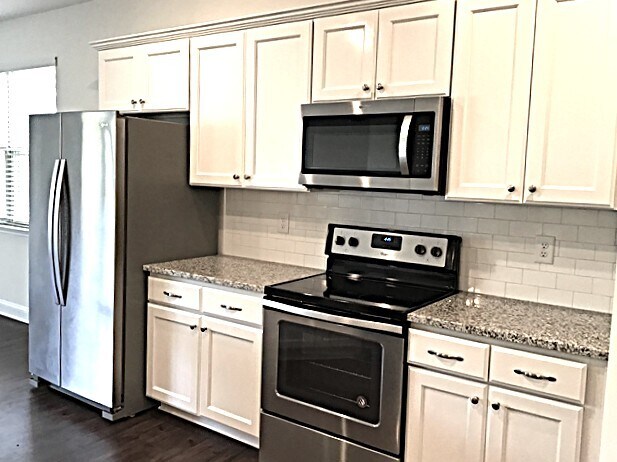 Building Photo - 1682 Weatherbrook Cir