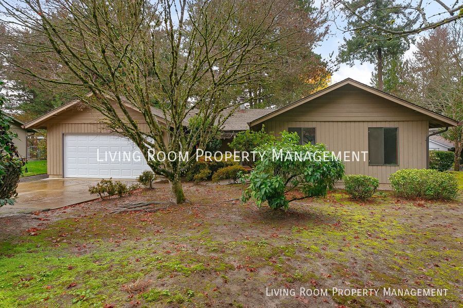 Primary Photo - Beautiful 3 bedroom 2 bath home! *Free ren...