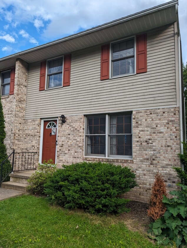 Exterior - 508 Becker St