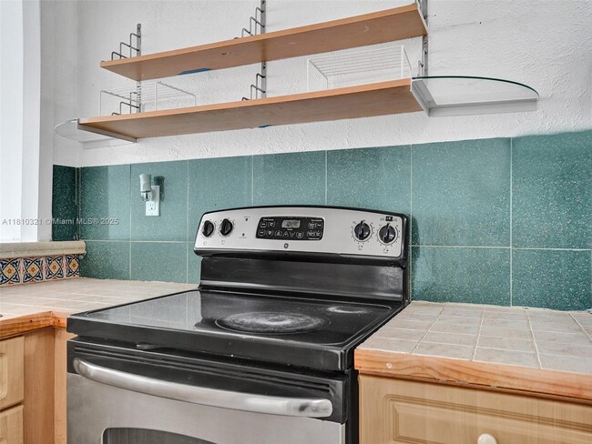 Building Photo - 8233 Harding Ave