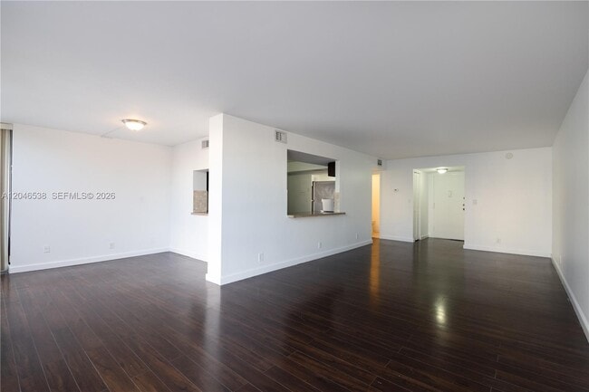 Foto del edificio - 1000 Parkview Dr