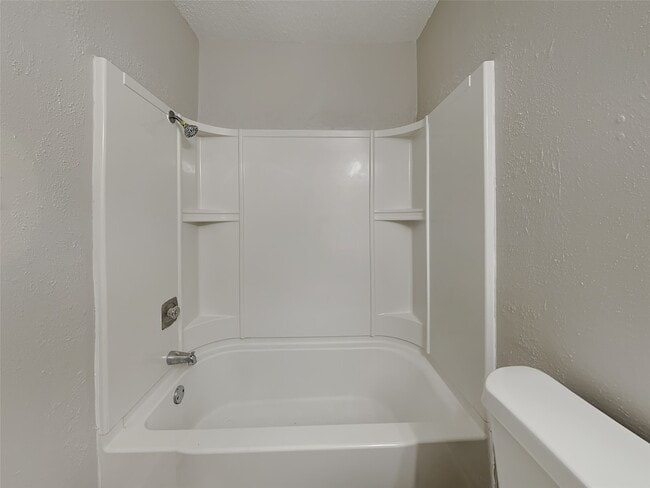 Foto del edificio - 7410 Soledad Dr