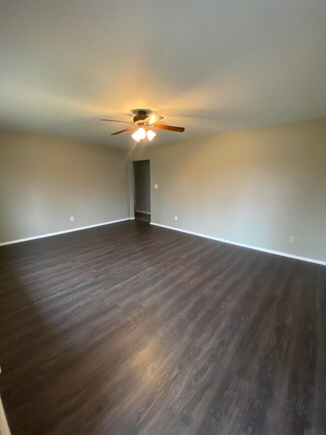 Foto del edificio - 5015 St Joe Center Rd