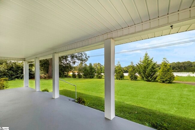 Building Photo - 2811 Locust Hill Rd