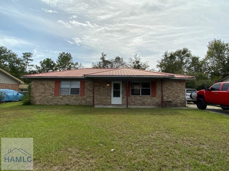 Primary Photo - 137 Deerwood Ct
