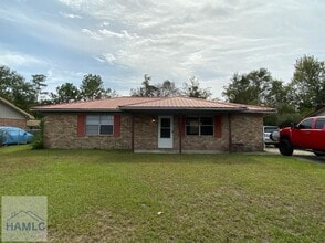 Building Photo - 137 Deerwood Ct