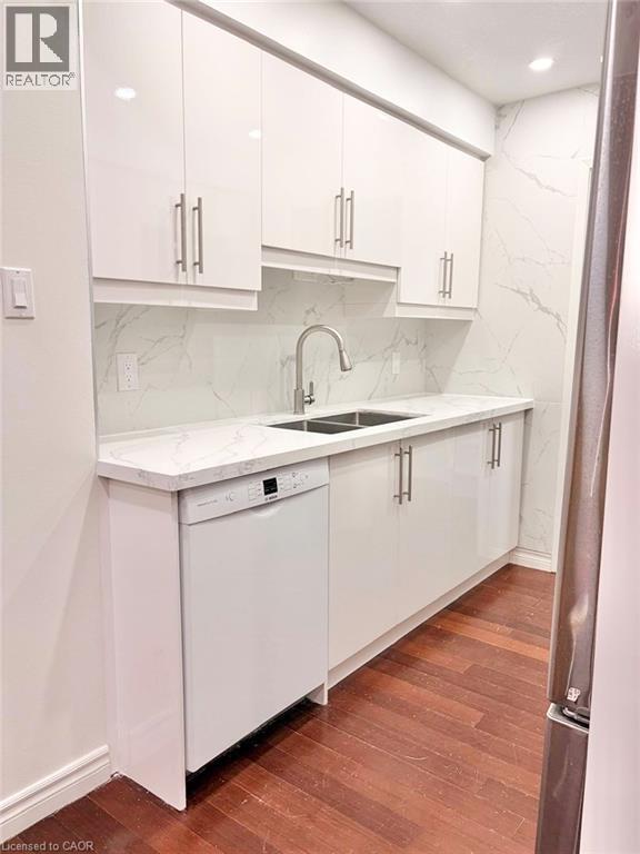 Building Photo - 433 Keats Way