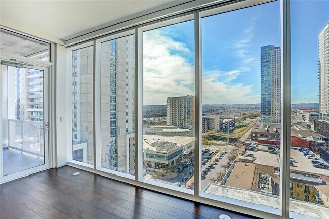 Foto del edificio - 301 West Ave
