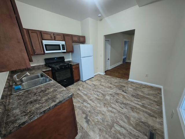 Foto del edificio - 1114 Cumming Ave