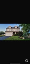 Building Photo - 413 N Warwick Ave