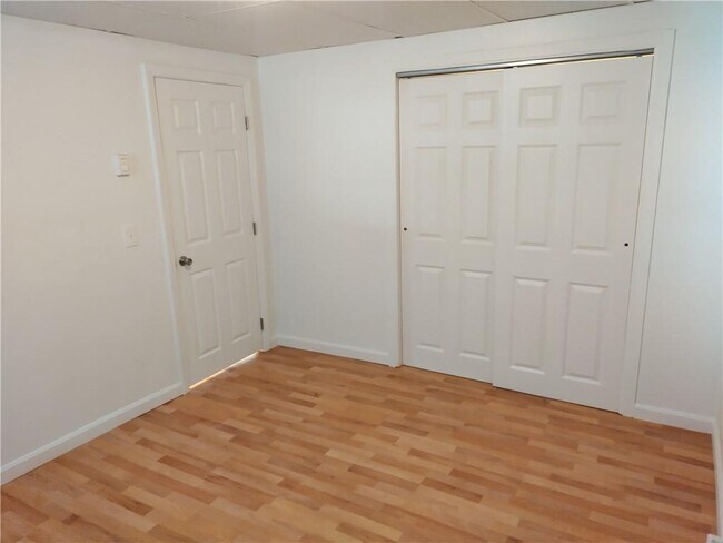 Building Photo - 53 St Germaine Ct