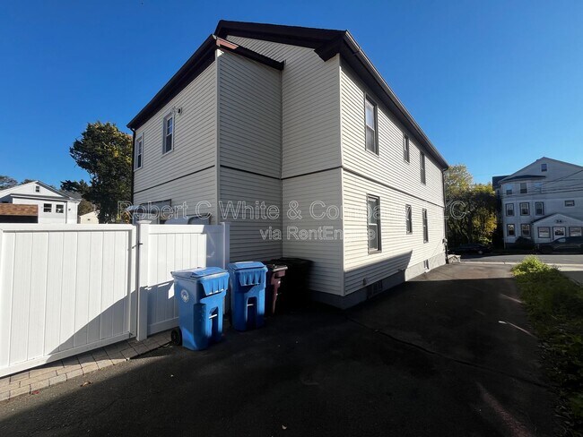 Foto del edificio - 19 Pulaski St