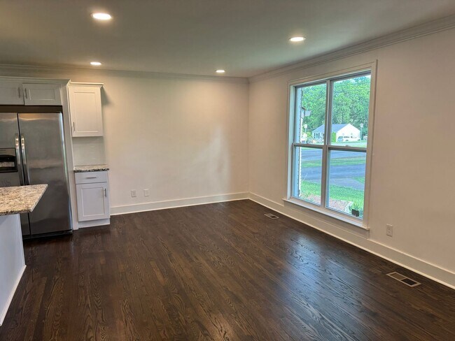 Building Photo - Cute 3BR Home in the Heart of Nashville