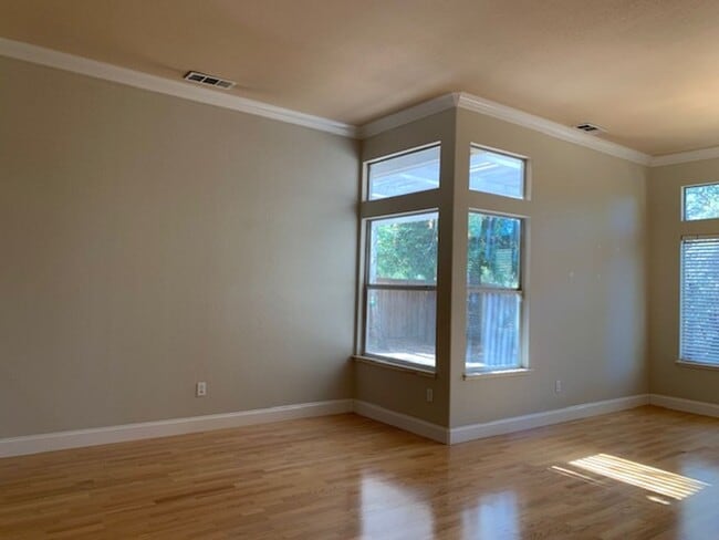 Building Photo - Four Bedroom Home In Fairchild Village