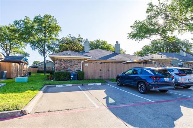 Building Photo - 1805 Spring Creek Pkwy