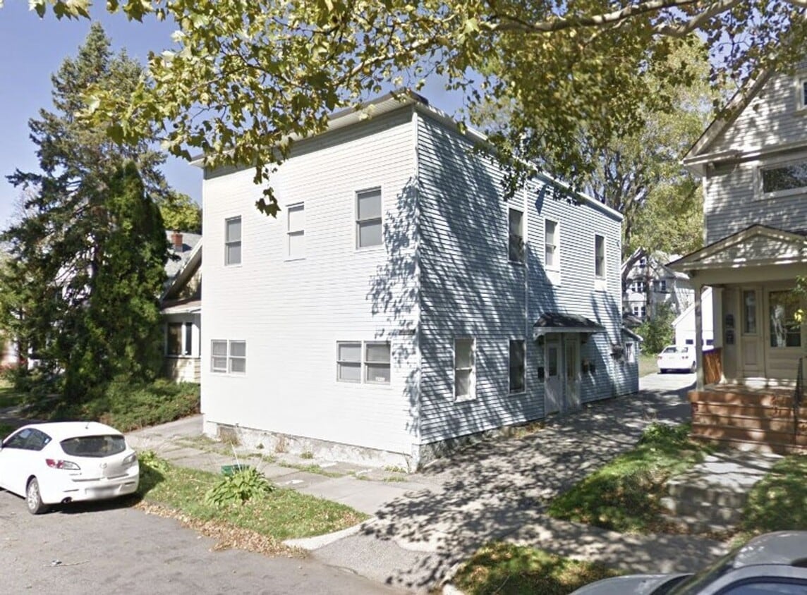 Primary Photo - 74-78 Stewart St
