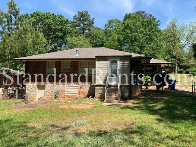 Photo - 425 Carey Dr SE House