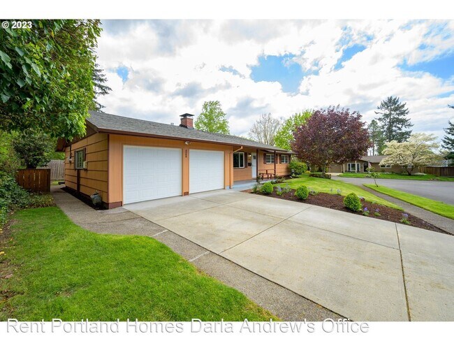 Foto del edificio - 3 br, 1.5 bath House - 2280 SW Wynwood Ave