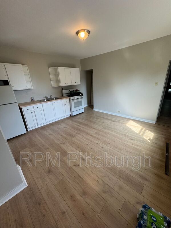 Photo - 1912 Johnson St House