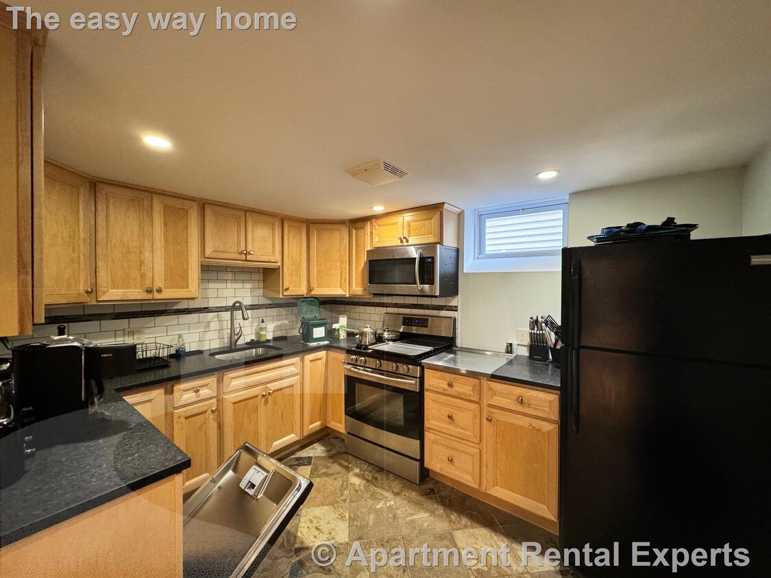 Primary Photo - Fresh Pond/Cambridge - Fully Furnished Stu...