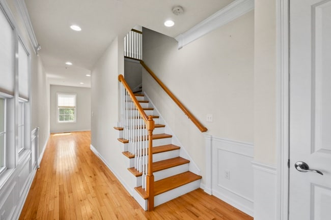 Entry Foyer - 21 Sweetwater Way