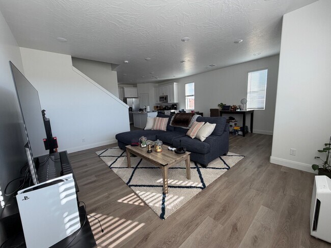 Foto del edificio - 487 W Carnation Ct