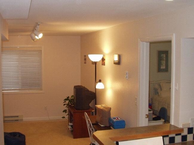 Sala de estar - 2254 Eastwood Dr