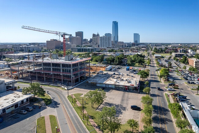 Midtown Oklahoma City sits minutes from downtown OKC and Bricktown.
