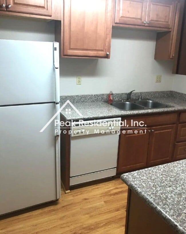 Foto del edificio - 2 br, 1 bath House - 5049 Walnut Ave