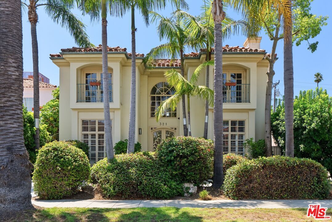 Foto principal - 321 S Palm Dr