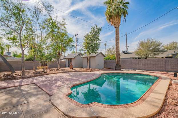 Pool Back Yard - 917 W McDowell Rd