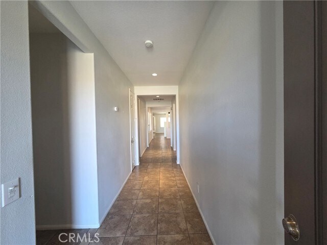Building Photo - 62463 S Starcross Dr