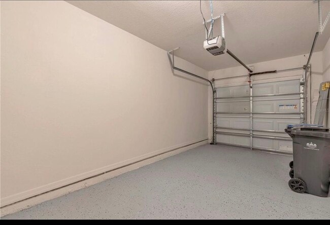 Foto del edificio - 9943 Hound Chase Dr