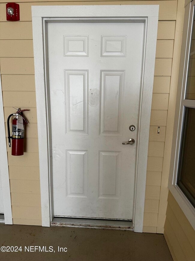 Foto del edificio - 4991 Key Lime Dr