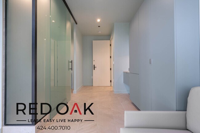 Foto del edificio - Fully Furnished, Luxury Private Suite, Roo...