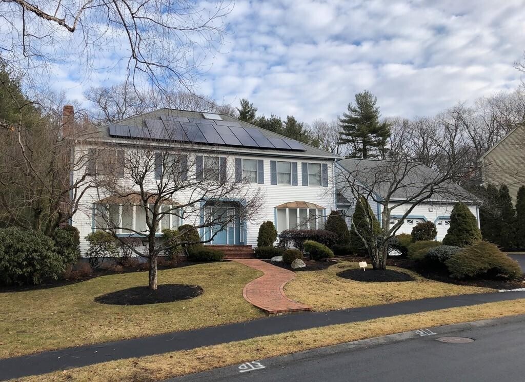 Foto principal - 109 E Emerson Rd