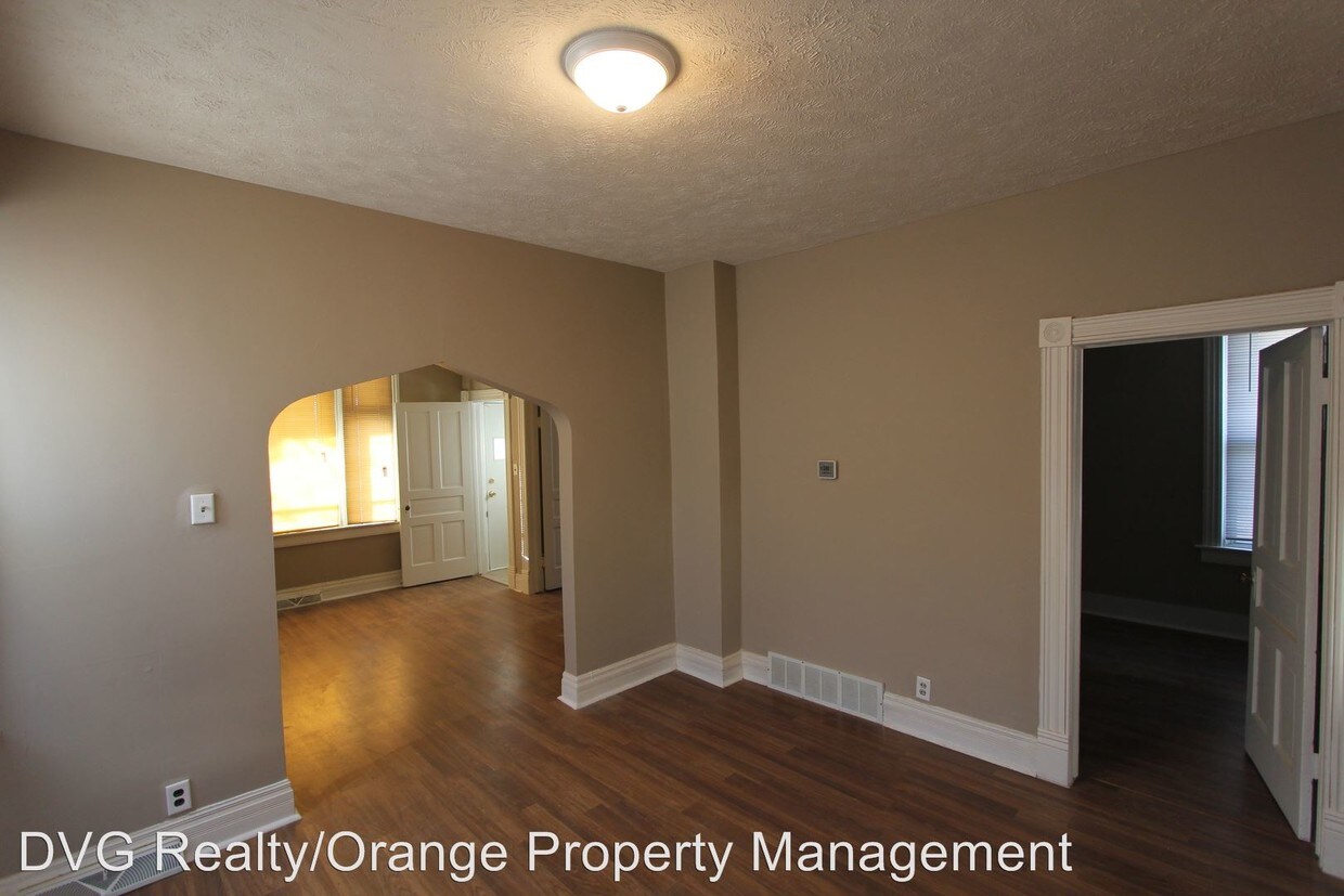 Foto principal - 2707 S 20th St
