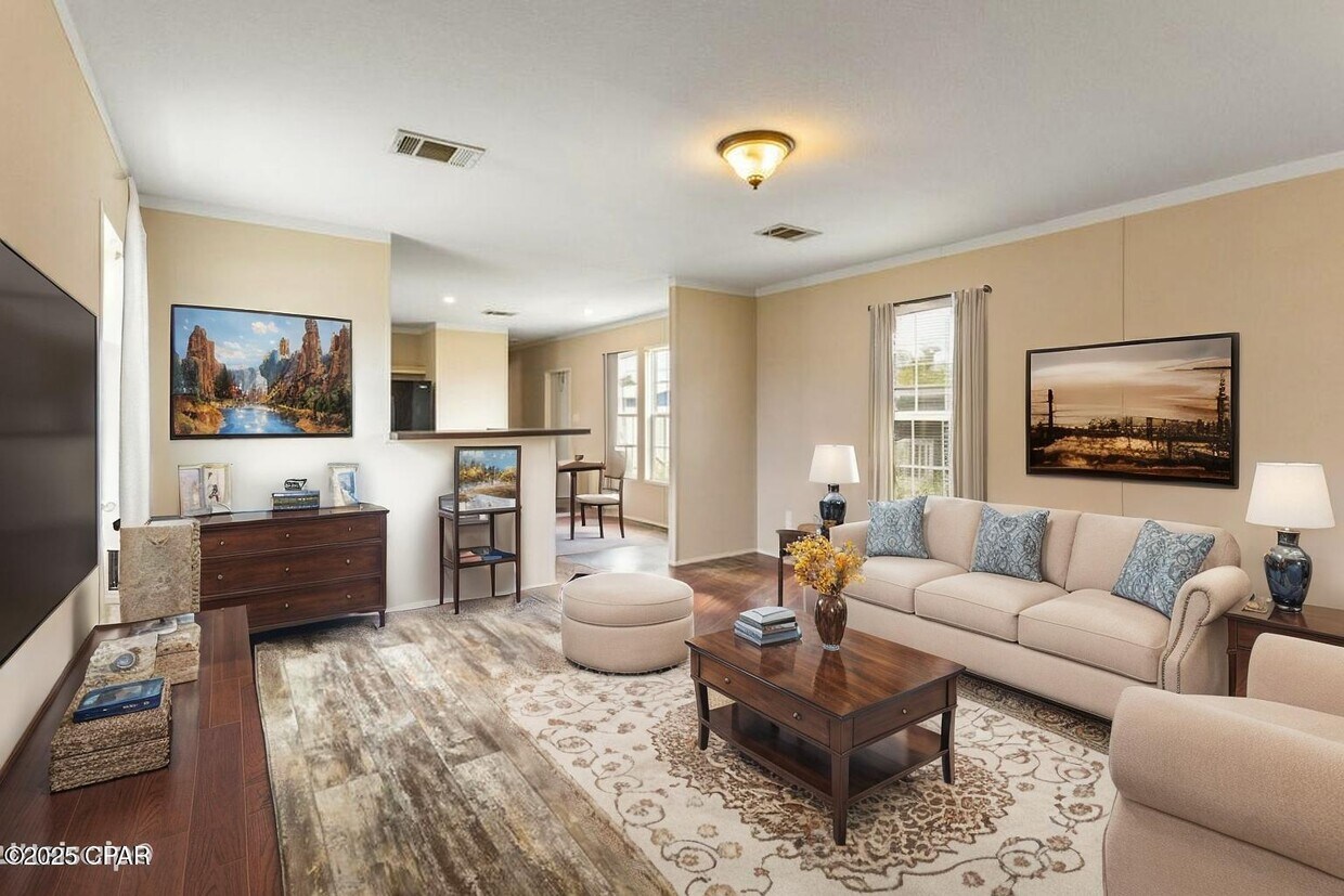Foto principal - 5102 E 12th St