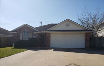 Building Photo - 3516 Wild Plum St