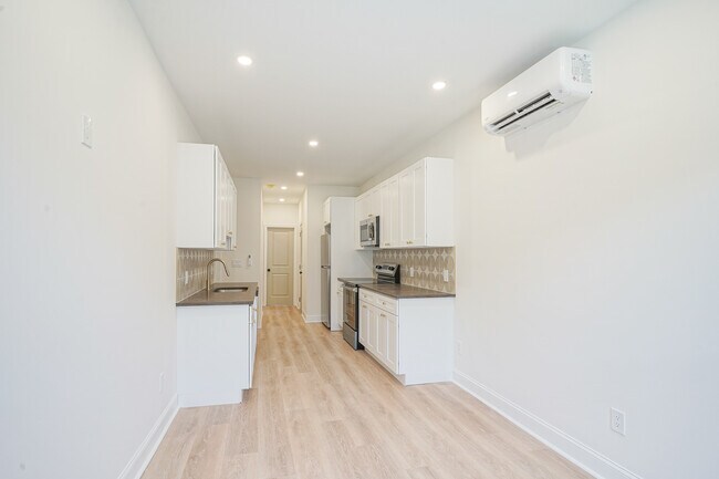 Foto del edificio - 2028 Moore St