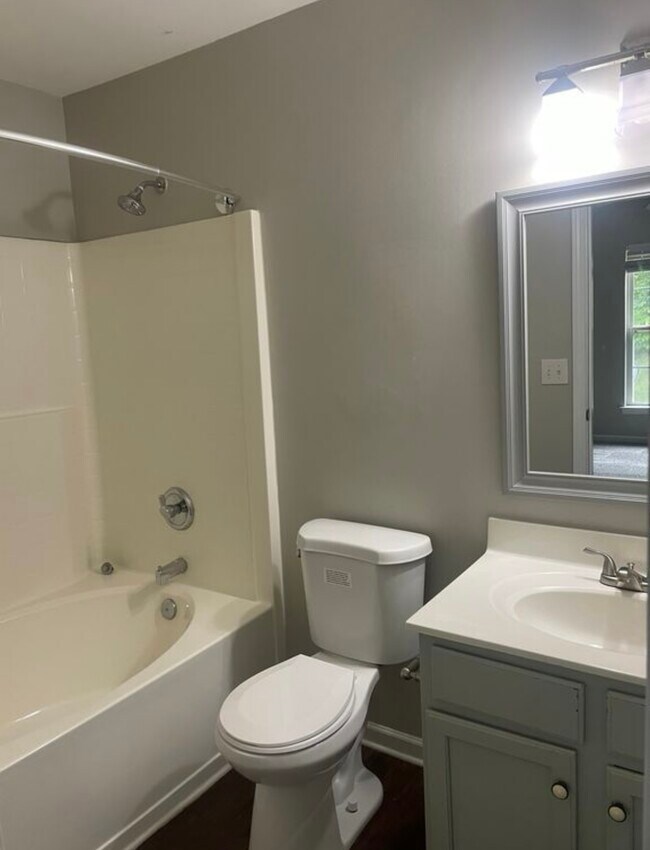 Foto del edificio - 2928 Little Stream Ct