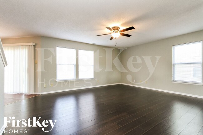 Foto del edificio - 10342 Fairmont Ln