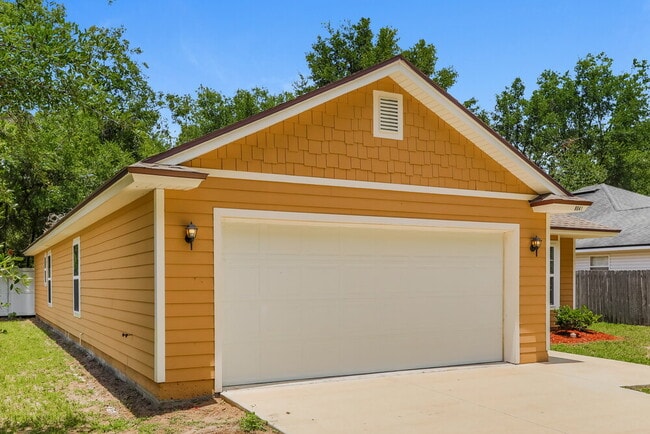 Building Photo - 8041 Byrd Landing Ct