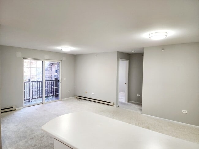 Building Photo - 1412 W Clear Water Cir