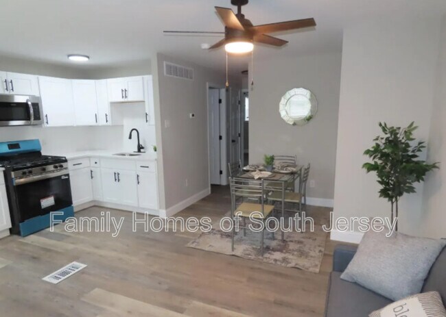 Foto del edificio - 831 E 27th St