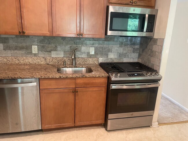 Foto del edificio - 8479 Greenbelt Rd