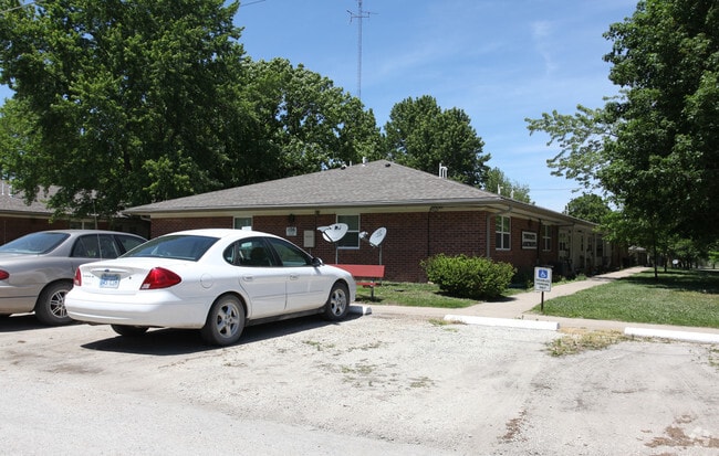 Building Photo - Townsite Apartments
